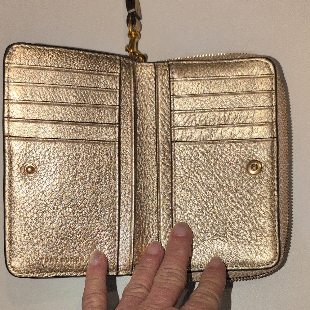 Tory Burch Metallic Gold Wristlet - Picture 4 of 11